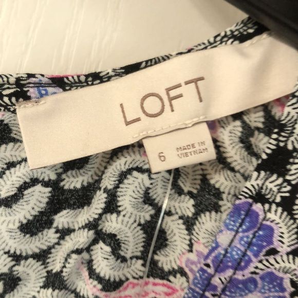 Women's Black Floral Ruched Midi Dress - Picture 4 of 5